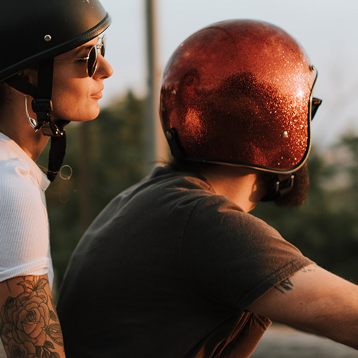 Paar auf Motorrad